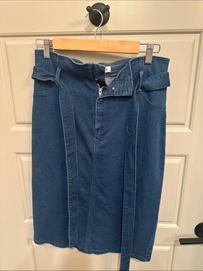 High-Waist Dark Blue Stretch Denim Pencil Skirt with Self-Tie Belt,